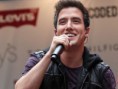 /album/logan/logan-logan-henderson-16006134-520-391-jpg/